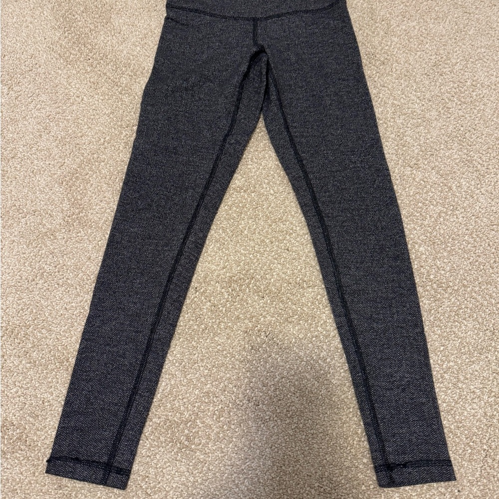 Aritzia Leggings